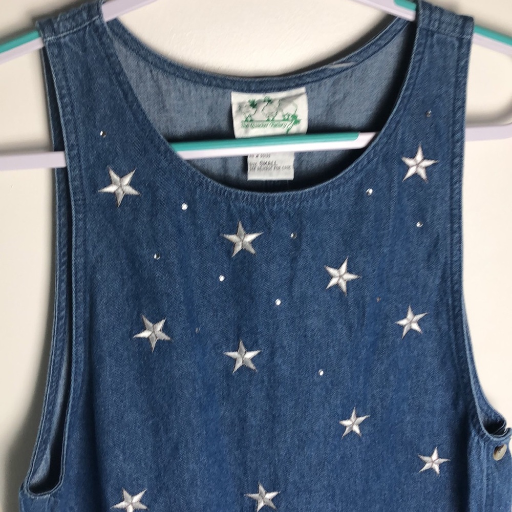 Quacker Factory Denim Maxi Dress With Embroidered Stars and Front Pockets - Picture 3 of 7